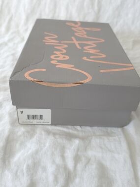 Crown Vintage Shoe Box in Gray with Rose Gold Script